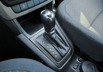 Подержанный автомобиль Skoda Yeti 2014 года (17 фото)