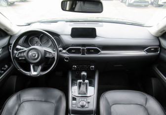 Подержанный автомобиль Mazda CX-5 2018 года (13 фото)