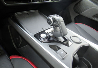 Подержанный автомобиль Haval H3 2024 года (16 фото)