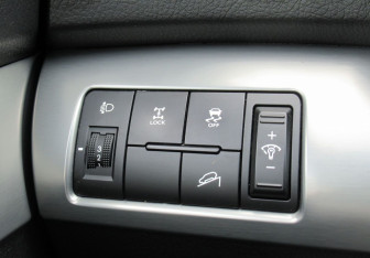 Подержанный автомобиль Kia Sorento 2012 года (17 фото)