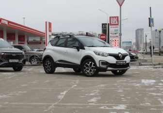 Подержанный автомобиль Renault Kaptur 2018 года (3 фото)