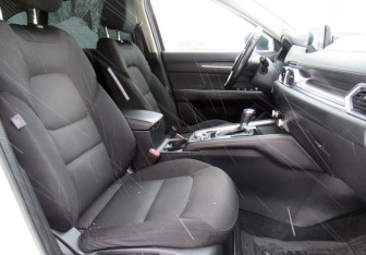 Подержанный автомобиль Mazda CX-5 2019 года (10 фото)