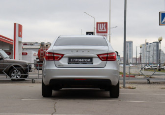 Подержанный автомобиль LADA (ВАЗ) Vesta Sedan 2020 года (6 фото)