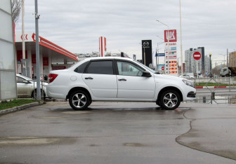 Подержанный автомобиль LADA (ВАЗ) Granta Sedan 2024 года (4 фото)