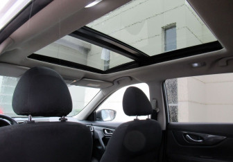 Подержанный автомобиль Nissan X-Trail 2016 года (14 фото)