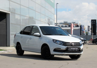 Подержанный автомобиль LADA (ВАЗ) Granta Sedan 2023 года (3 фото)