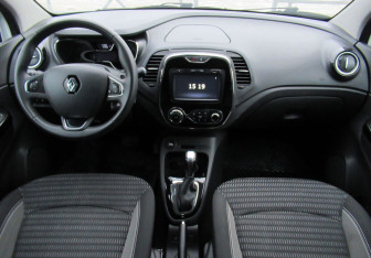 Подержанный автомобиль Renault Kaptur 2018 года (18 фото)