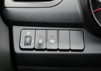 Подержанный автомобиль Kia Rio Sedan 2016 года (18 фото)