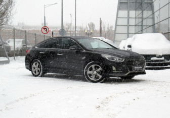 Подержанный автомобиль Hyundai Sonata 2017 года (3 фото)