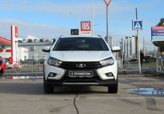 Подержанный автомобиль LADA (ВАЗ) Vesta Wagon 2020 года (2 фото)