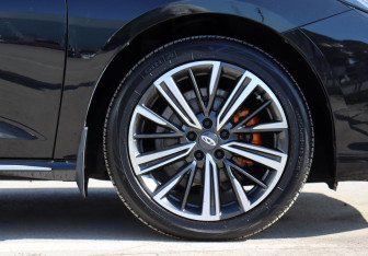 Подержанный автомобиль Chery Arrizo 8 2023 года (9 фото)