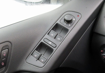 Подержанный автомобиль Volkswagen Tiguan 2013 года (15 фото)