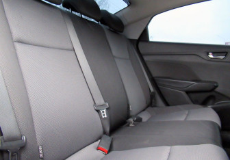 Подержанный автомобиль Hyundai Solaris Sedan 2017 года (11 фото)