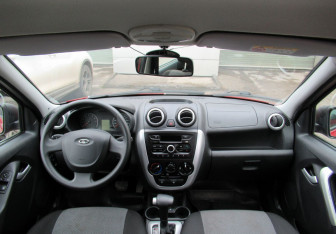 Подержанный автомобиль LADA (ВАЗ) Granta Liftback 2017 года (18 фото)