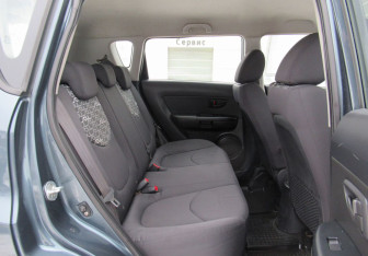 Подержанный автомобиль Kia Soul 2011 года (10 фото)