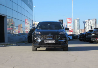 Подержанный автомобиль Kia Sportage 2019 года (2 фото)