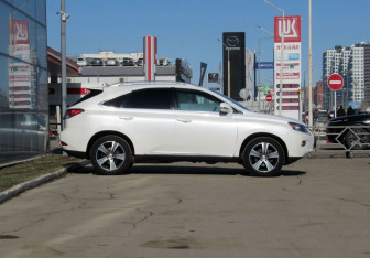 Подержанный автомобиль Lexus RX 2014 года (4 фото)