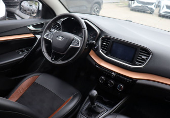 Подержанный автомобиль LADA (ВАЗ) Vesta Sedan 2023 года (13 фото)