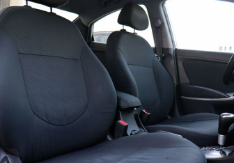 Подержанный автомобиль Hyundai Solaris Sedan 2011 года (11 фото)