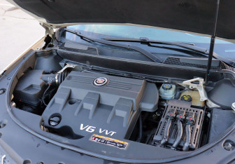 Подержанный автомобиль Cadillac SRX 2012 года (10 фото)