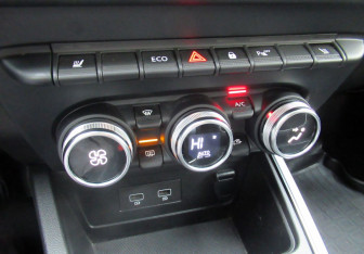 Подержанный автомобиль Renault Arkana 2021 года (13 фото)