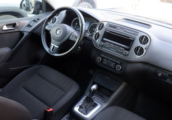 Подержанный автомобиль Volkswagen Tiguan 2014 года (13 фото)