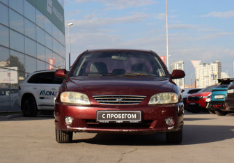 Подержанный автомобиль Kia Spectra Sedan 2008 года (2 фото)