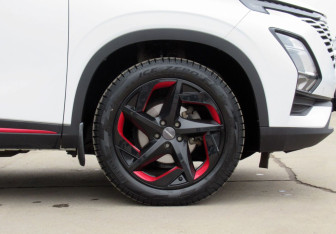 Подержанный автомобиль Omoda C5 2022 года (9 фото)