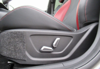 Подержанный автомобиль Geely Coolray 2023 года (11 фото)