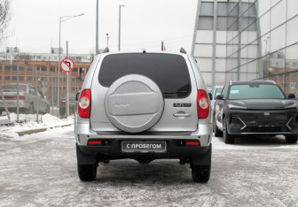 Подержанный автомобиль Chevrolet Niva 2019 года (6 фото)