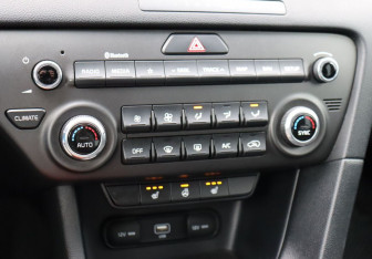 Подержанный автомобиль Kia Sportage 2020 года (18 фото)