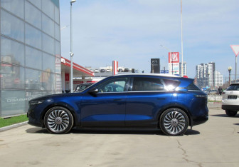 Подержанный автомобиль Voyah Free 2022 года (8 фото)