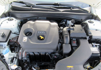 Подержанный автомобиль Kia Optima Sedan 2019 года (10 фото)