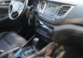 Подержанный автомобиль Hyundai Tucson 2018 года (17 фото)