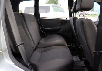 Подержанный автомобиль Chevrolet Niva 2013 года (10 фото)
