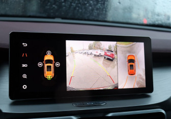 Подержанный автомобиль Geely Coolray 2020 года (16 фото)