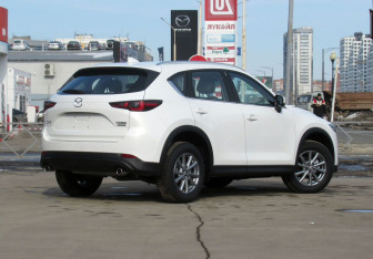 Новый Mazda CX-5 2025 (5 фото)