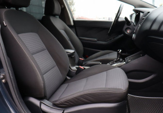 Подержанный автомобиль Kia Cerato Sedan 2019 года (11 фото)