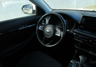 Подержанный автомобиль Kia Seltos 2020 года (12 фото)