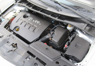 Подержанный автомобиль Toyota Corolla Sedan 2007 года (10 фото)