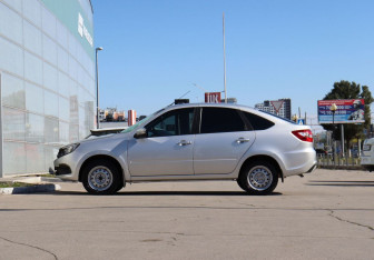 Подержанный автомобиль LADA (ВАЗ) Granta Liftback 2024 года (8 фото)