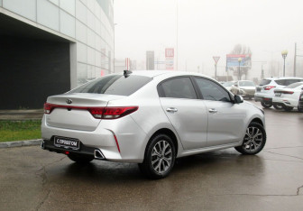 Подержанный автомобиль Kia Rio Sedan 2021 года (5 фото)