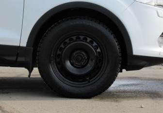 Подержанный автомобиль Ford Kuga 2013 года (9 фото)