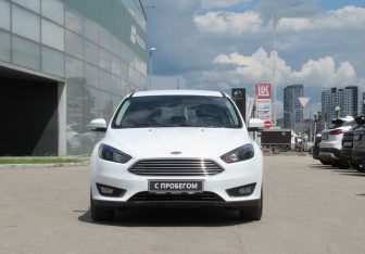 Подержанный автомобиль Ford Focus Hatchback 2018 года (2 фото)