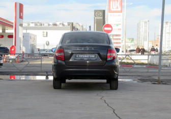Подержанный автомобиль LADA (ВАЗ) Granta Sedan 2022 года (6 фото)
