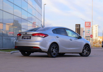 Подержанный автомобиль Kia Cerato Sedan 2018 года (5 фото)