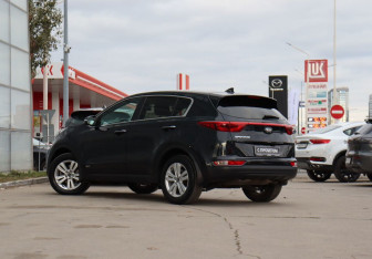 Подержанный автомобиль Kia Sportage 2017 года (7 фото)