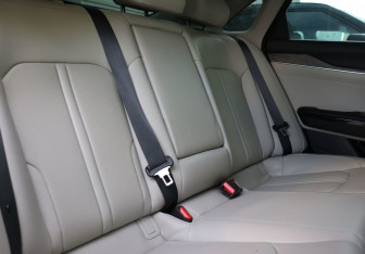 Подержанный автомобиль Kia K5 2022 года (21 фото)