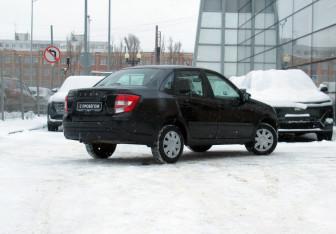 Подержанный автомобиль LADA (ВАЗ) Granta Sedan 2022 года (5 фото)