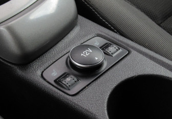 Подержанный автомобиль Ford Focus Hatchback 2011 года (17 фото)